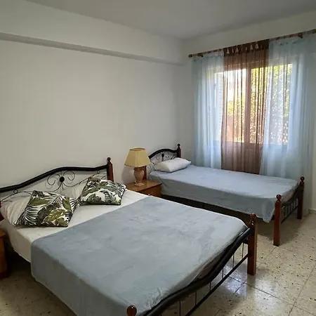 Seaview Apartment With Garden & Pool Paphos Exterior photo